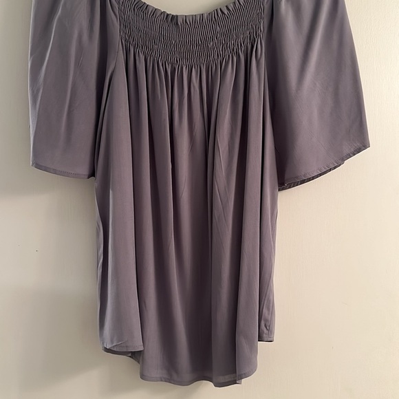 NWT Ces Femme Blue Off the Shoulder Smocked Top Size S - Picture 13 of 13